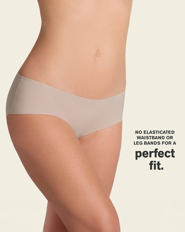 No ride-up seamless hiphugger panty