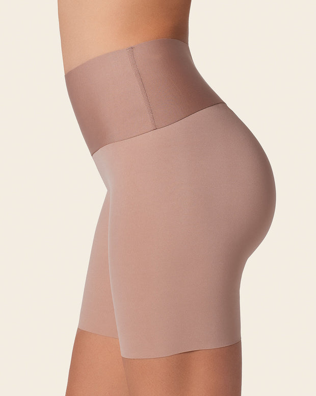 Stay-in-place seamless slip short